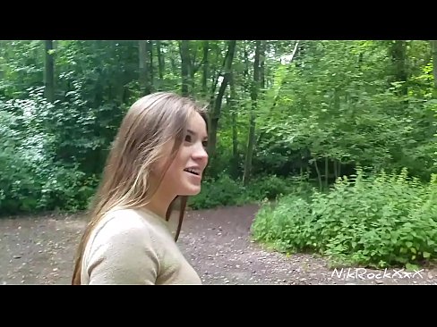 ❤️ Suxerinlle a Evelina que fodemos nun lugar público! Ela dixo que si. Entón fodiuna no cu e corme na súa boca. Entón ela cabreouse. ❤ Sexo de calidade en % gl.teatroporno.ru % ☑